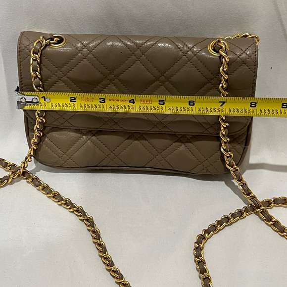 Pantera brown crossbody purse. Used but in excellent condition! - Picture 3 of 9